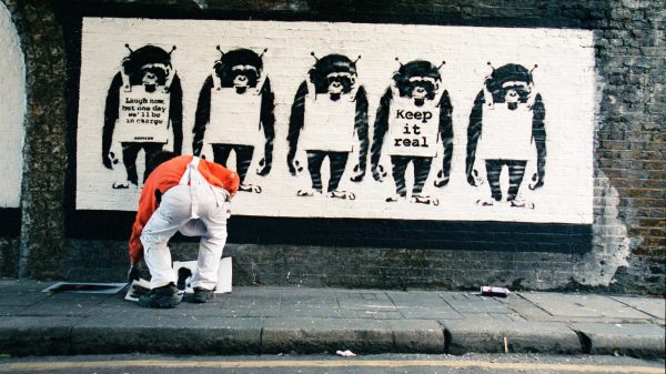 What if Banksy is Hot? A Dive into Faceless Fame