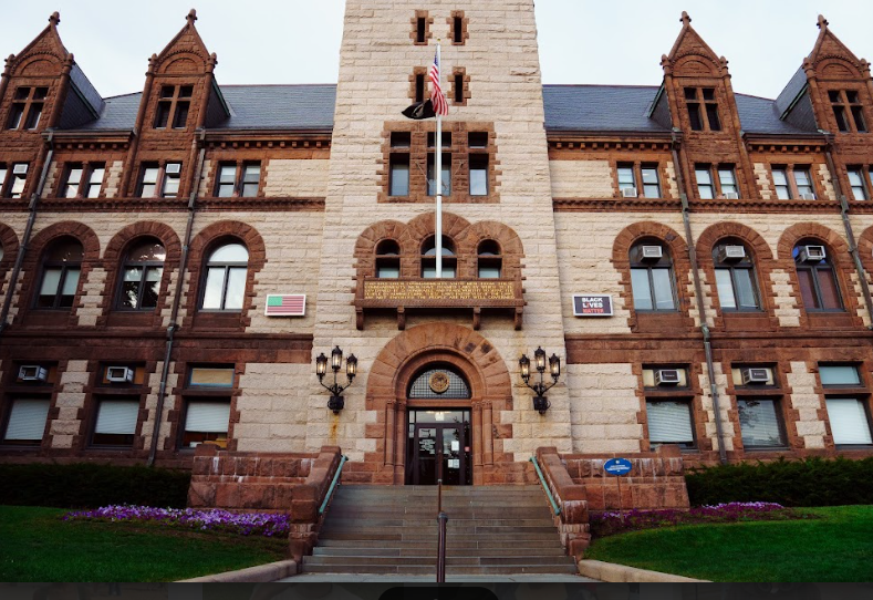 “I No Longer Believe Staying in Academia is Sustainable for Me”: Trump's Visa Threats Shake Harvard’s International Postdocs